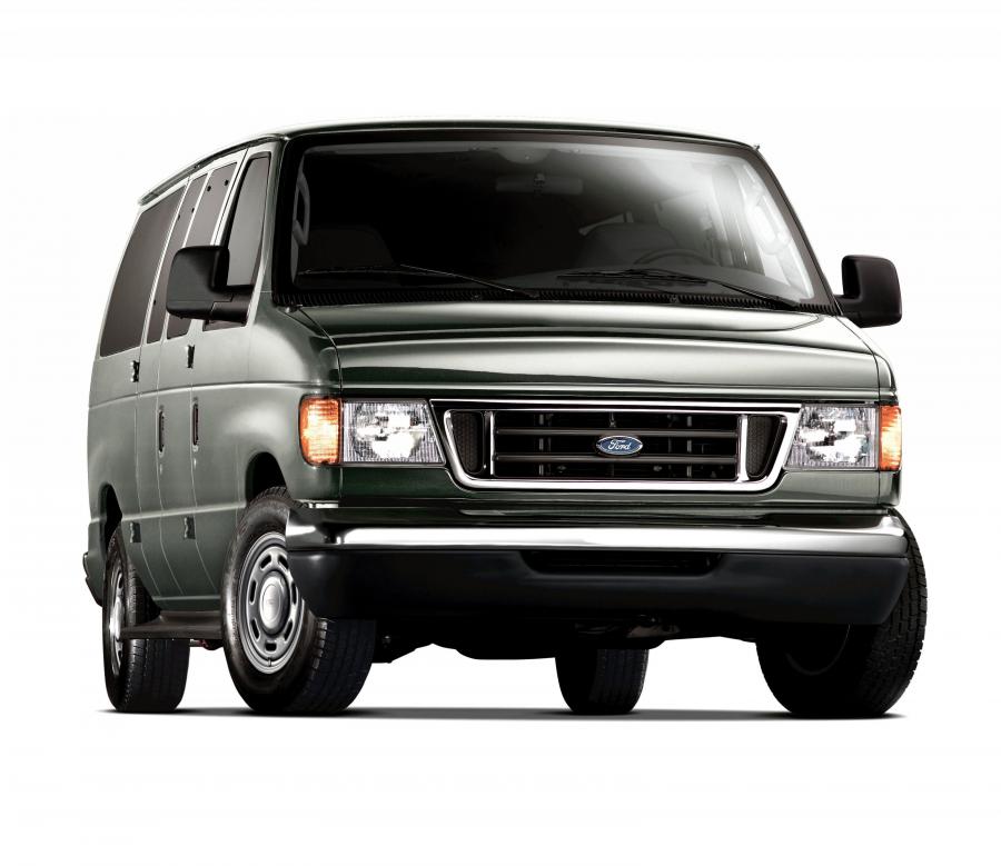  Ford E Series 2003 года  (фото 2 из 18)